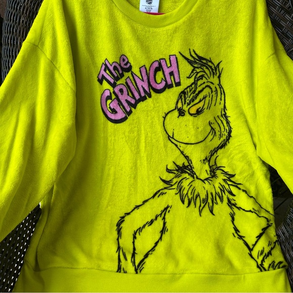 The Grinch Dr. Seuss Grinch Sweater XL (16-18) - Picture 5 of 13